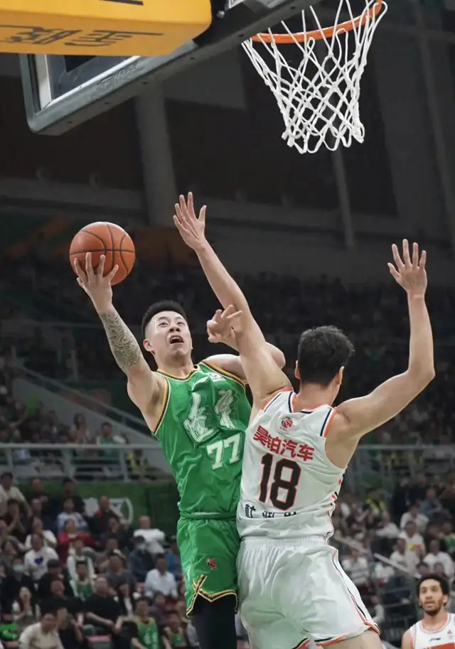 盛煌娱乐：辽粤大战前瞻：任骏飞继续缺阵，周琦复出能否临危救主？