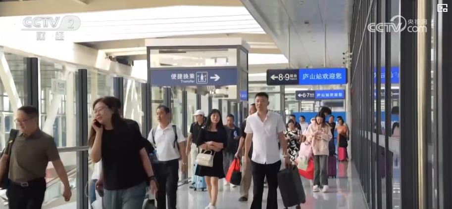 河内1.5分彩：客流量明显增长！各地多举措应对国庆假期出行高峰 护航旅客一路畅行