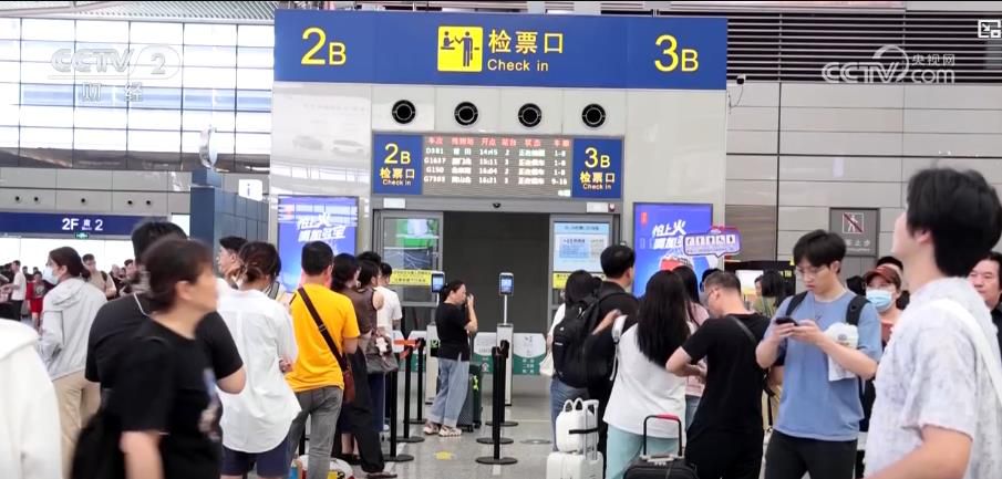 河内1.5分彩：客流量明显增长！各地多举措应对国庆假期出行高峰 护航旅客一路畅行